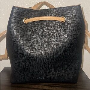 Louenhide Vegan Leather Bucket Bag – Black & Tan Drawstring Shoulder Bag